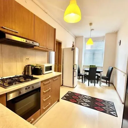 Spacious In The Historic Center Apartament *