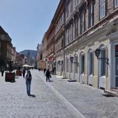 Apartament Spacious In The Historic Center Brașov